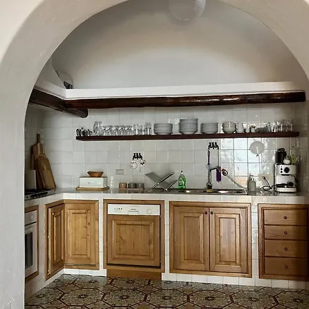 Casa Bacco, Capistello Città di Lipari