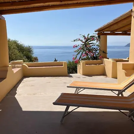 Casa Bacco, Capistello * Città di Lipari