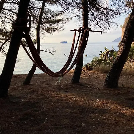 Villa Casa Bacco, Capistello Città di Lipari