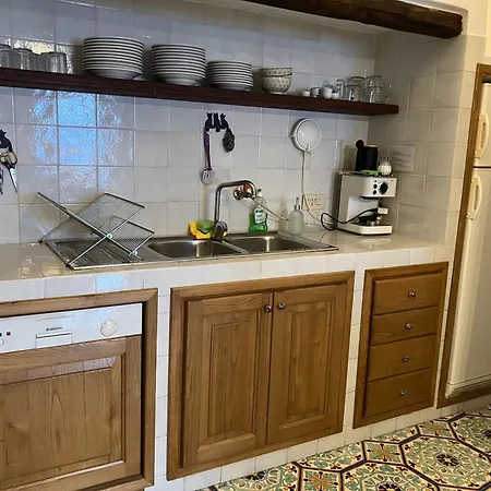 Villa Casa Bacco, Capistello Città di Lipari