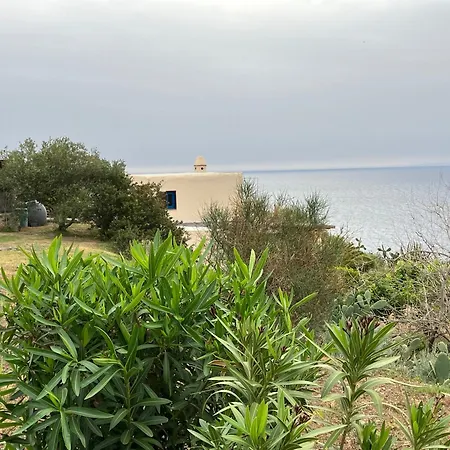 Casa Bacco, Capistello Villa Città di Lipari